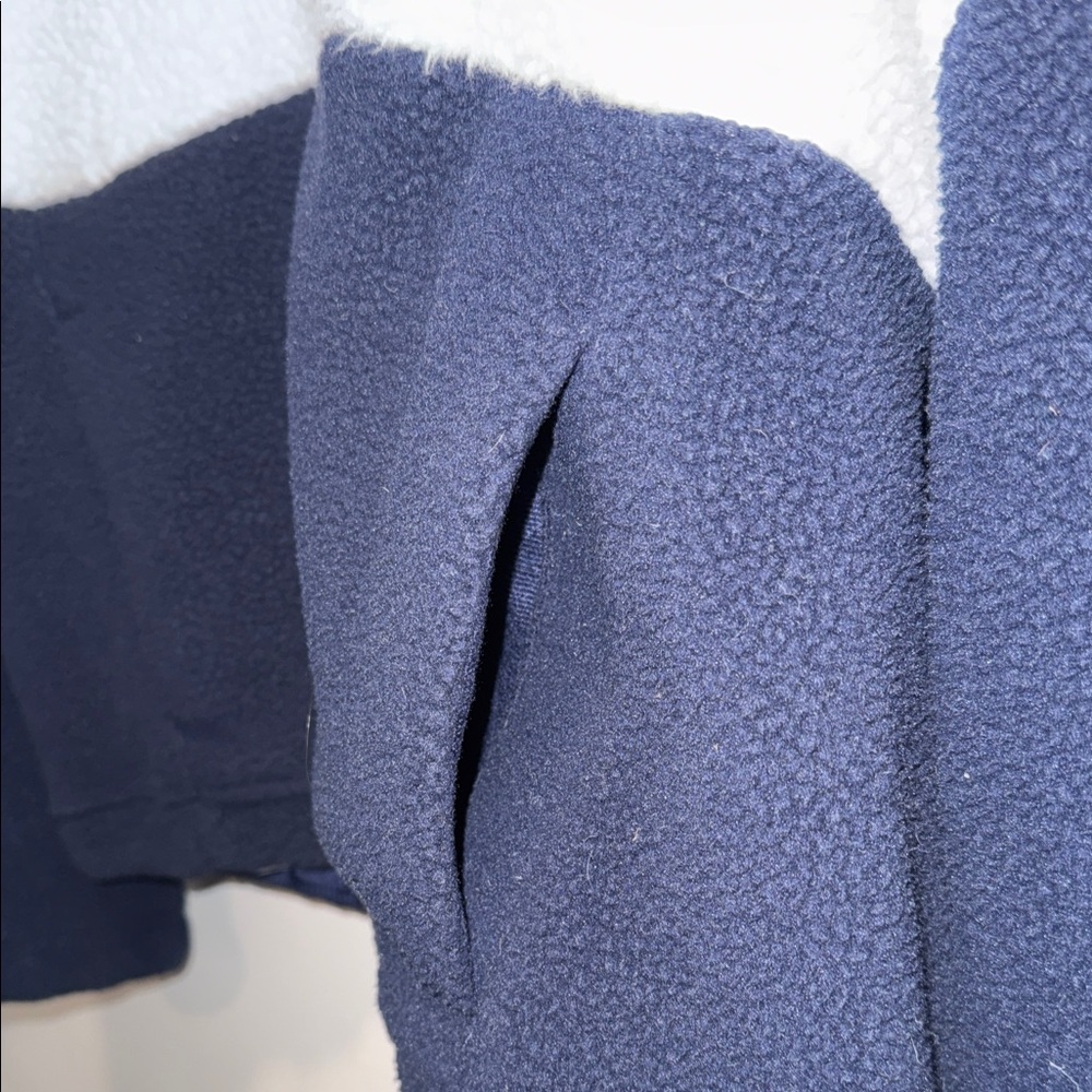 Columbia Navy and White Fleece Pullover - Picture 4 of 8